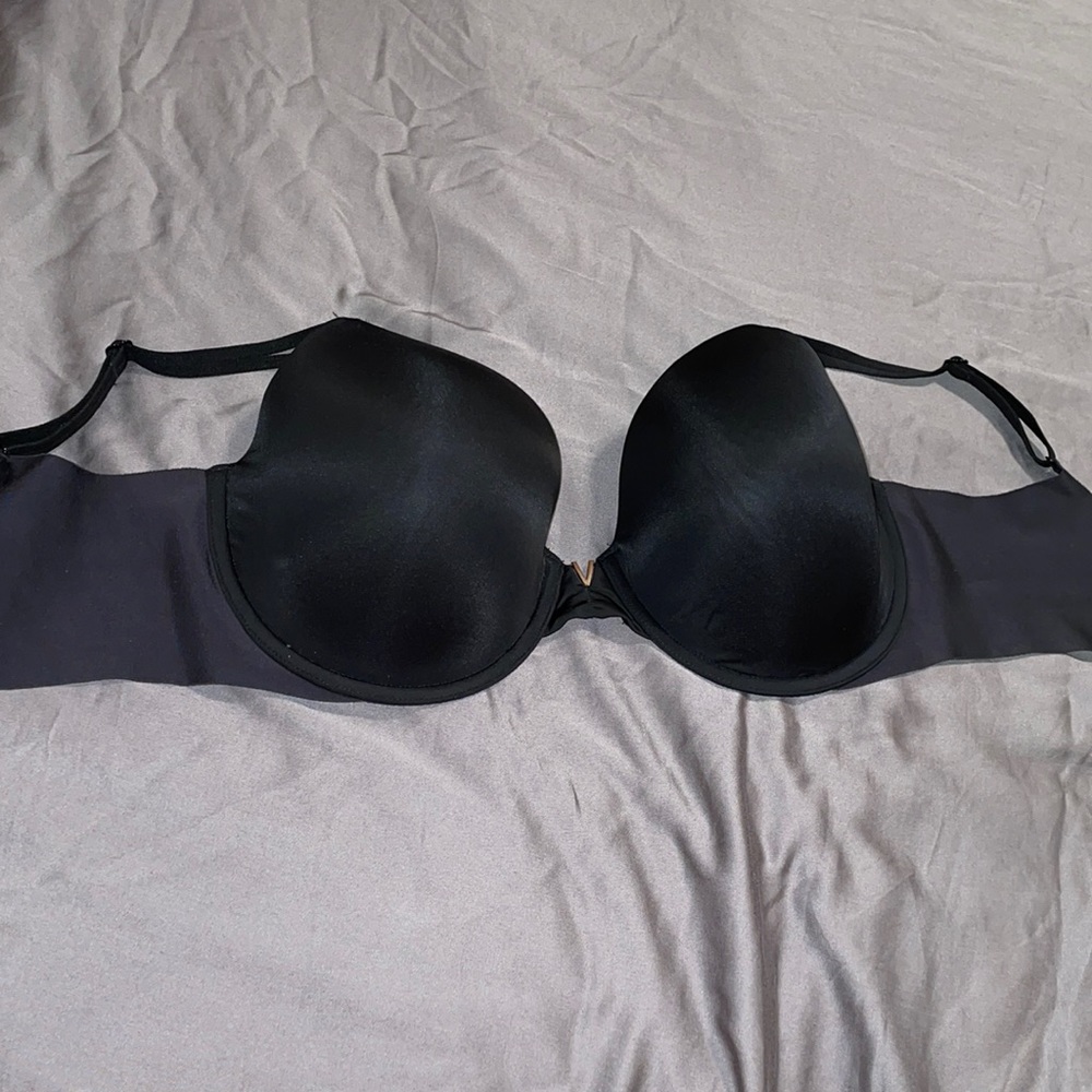 34DDD Victoria’s Secret Bra